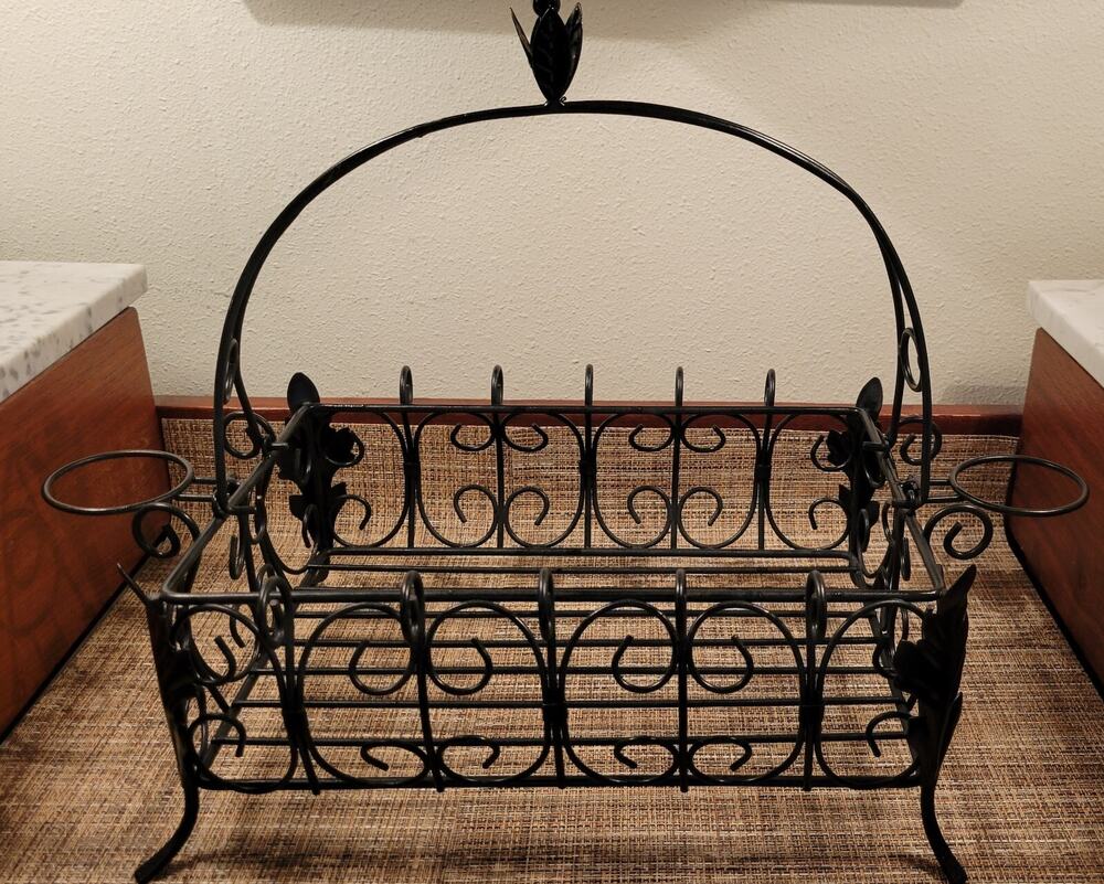 Southern Living at Home Vintage Acanthus Metal Centerpiece Basket 2 Cup
